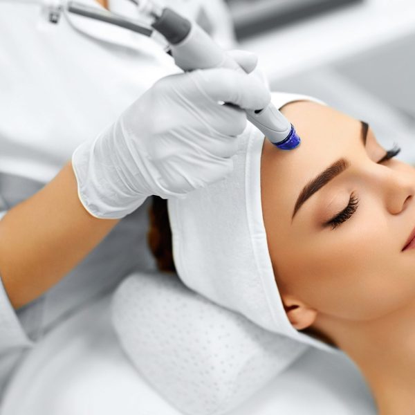 Tratament Microdermabraziune Faciala